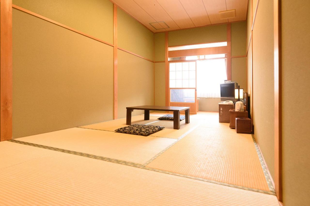 Business Hotel Kawakami Kumano Exteriör bild